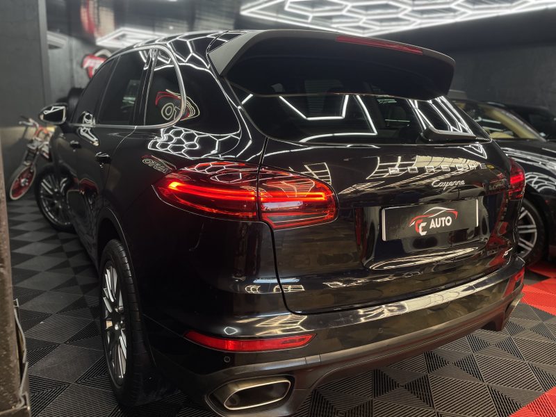 PORSCHE CAYENNE 2016