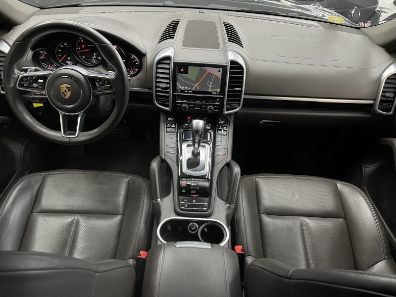 PORSCHE CAYENNE 2016