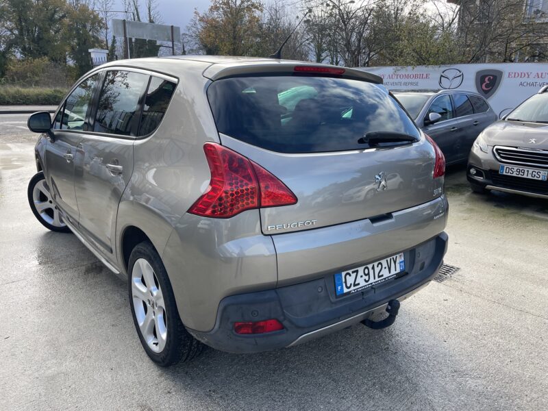 PEUGEOT 3008 2013