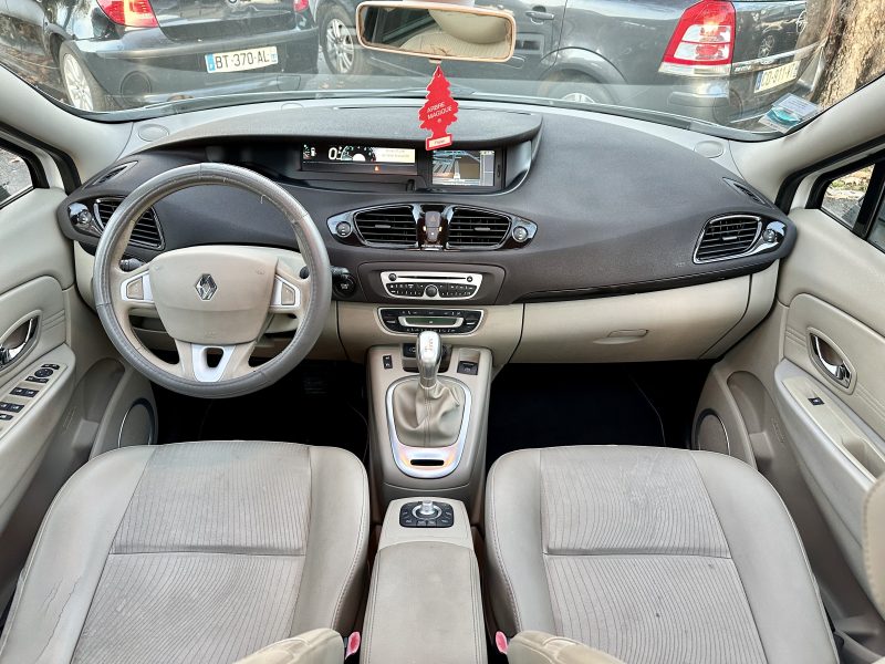 RENAULT SCENIC 2011