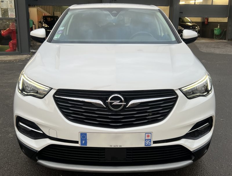 OPEL GRANDLAND X 1.2 130 Cv BOITE AUTOMATIQUE ATTELAGE CAMERA APPLE CARPLAY - GARANTIE 1 AN