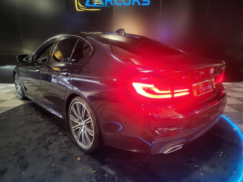 BMW SERIE 5 530d 265cv xDrive M-Sport BVA // TOIT OUVRANT/SIEGES CHAUFFANT/CAMERA 360°