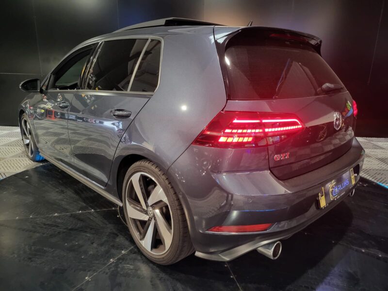 VOLKSWAGEN GOLF VII GTI 2.0 TSI 245cv DSG7 // APPLE CARPLAY/SIEGES CHAUFFANT/TOIT OUVRANT