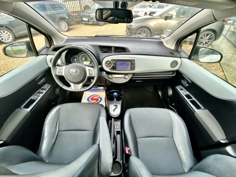 TOYOTA YARIS STYLE TOIT PANO 2013