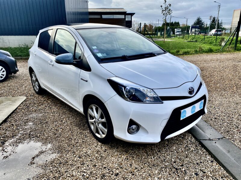 TOYOTA YARIS STYLE TOIT PANO 2013