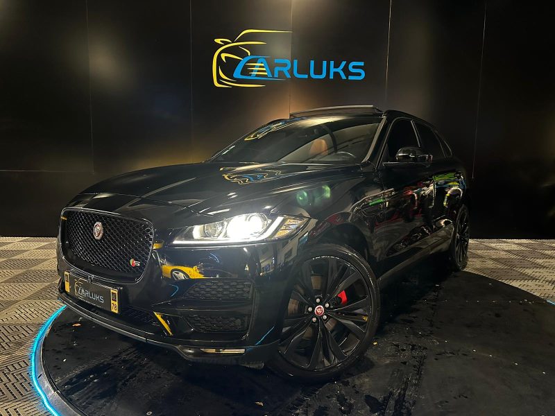 JAGUAR F-PACE 3.0d V6 300cv S AWD BVA // TOIT OUVRANT/CAMERA DE RECUL/HAYON ELECTRIQUE