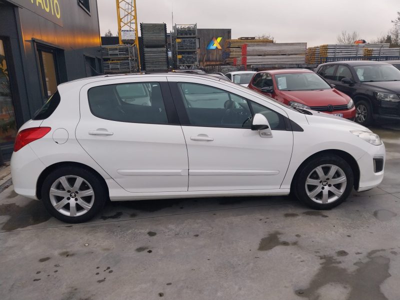 PEUGEOT 308 I 1.6 HDi 112 Allure