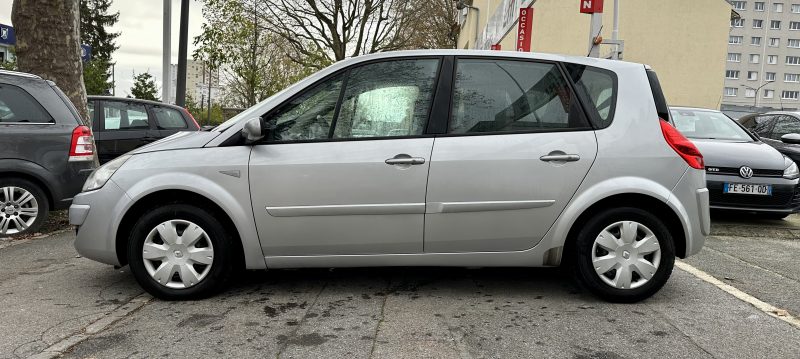 RENAULT SCENIC II 2009