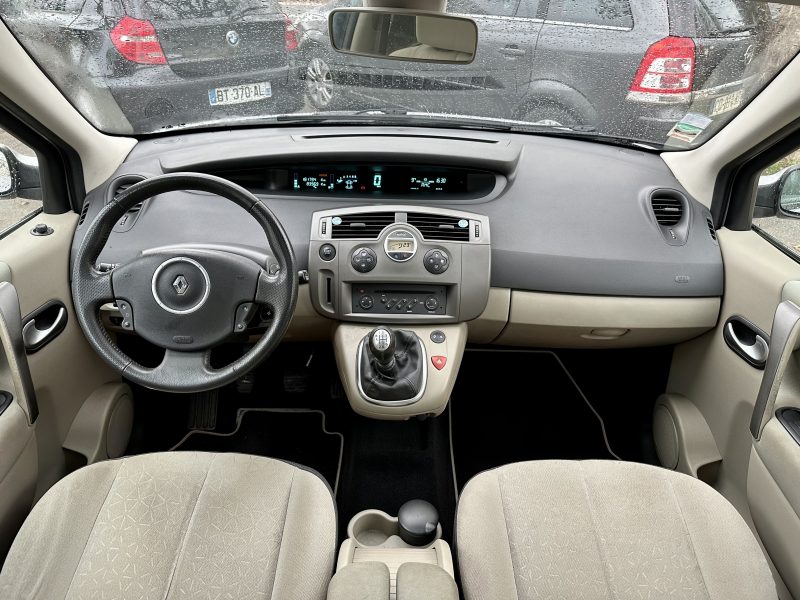 RENAULT SCENIC II 2009