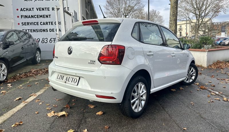 VOLKSWAGEN POLO V 2015