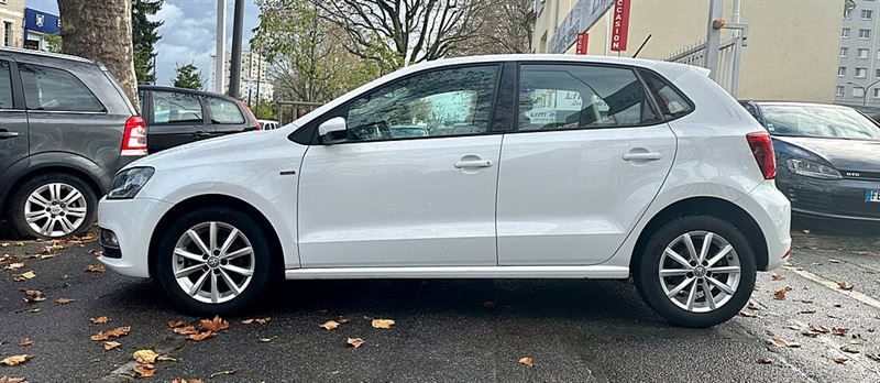 VOLKSWAGEN POLO V 2015