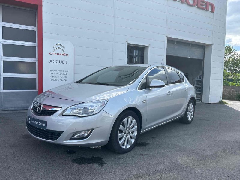 OPEL ASTRA 2011