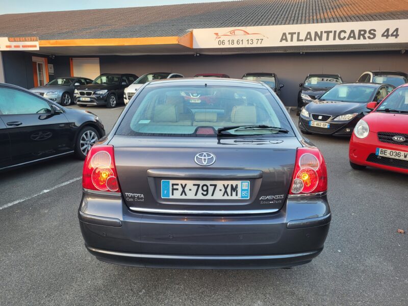 TOYOTA AVENSIS 2.2  D-4D 150 CV LINEA SOL PACK EDITION EDEN PARK 1ER MAIN