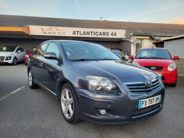 TOYOTA AVENSIS 2.2  D-4D 150 CV LINEA SOL PACK EDITION EDEN PARK 1ER MAIN