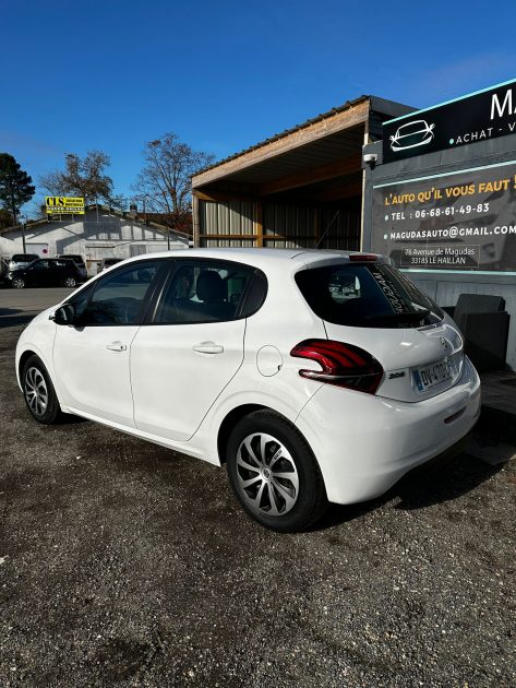 PEUGEOT 208 I 2015