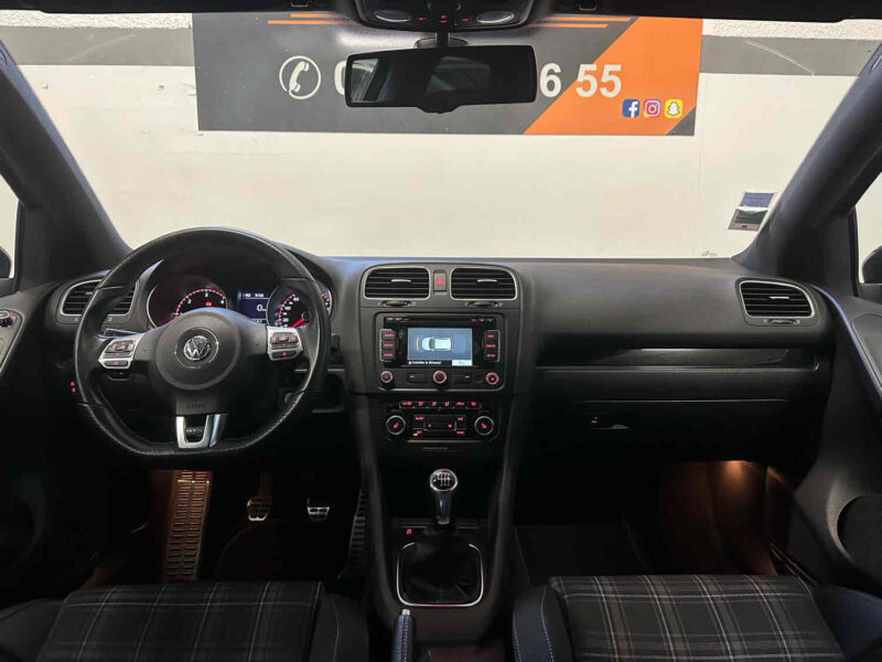 VOLKSWAGEN GOLF VI 2012