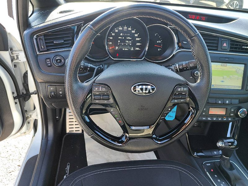 KIA CEE-D 1.6 CRDi 136cv GT LINE