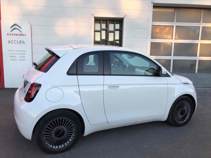 FIAT 500e 3+1 ELEKTRO ICONE PLUS 118CV PACK MAGIC 