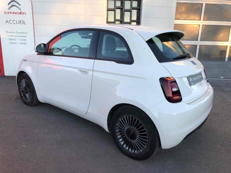 FIAT 500e 3+1 ELEKTRO ICONE PLUS 118CV PACK MAGIC 