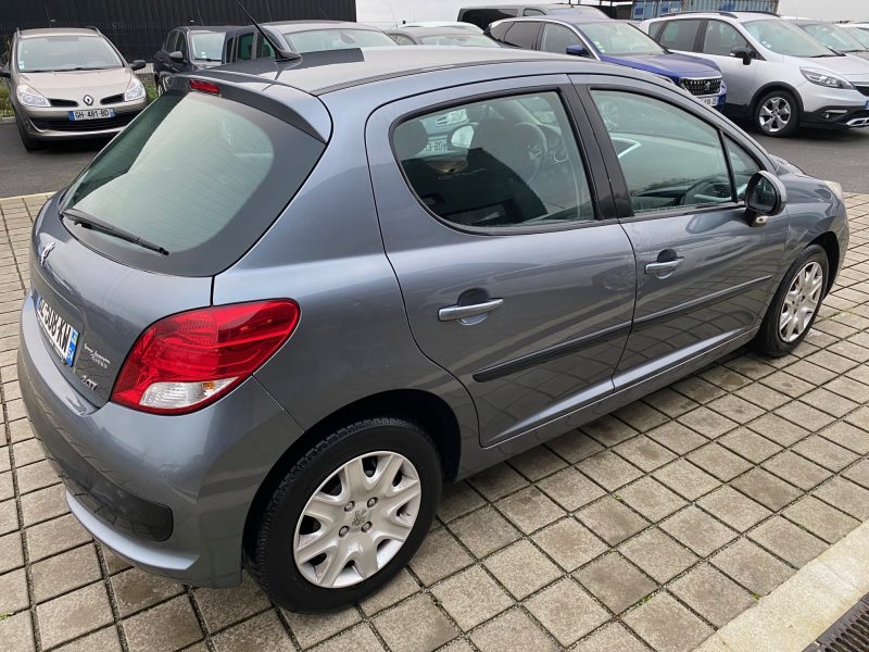 PEUGEOT 207 1.4E 75CH ACTIVE