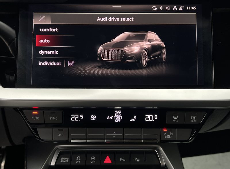 AUDI A3 IV SPORTBACK 30 TFSI 110 Cv HYBRID / BVA7 VIRTUAL COCKPIT APPLE CARPLAY CAMERA - Garantie1an