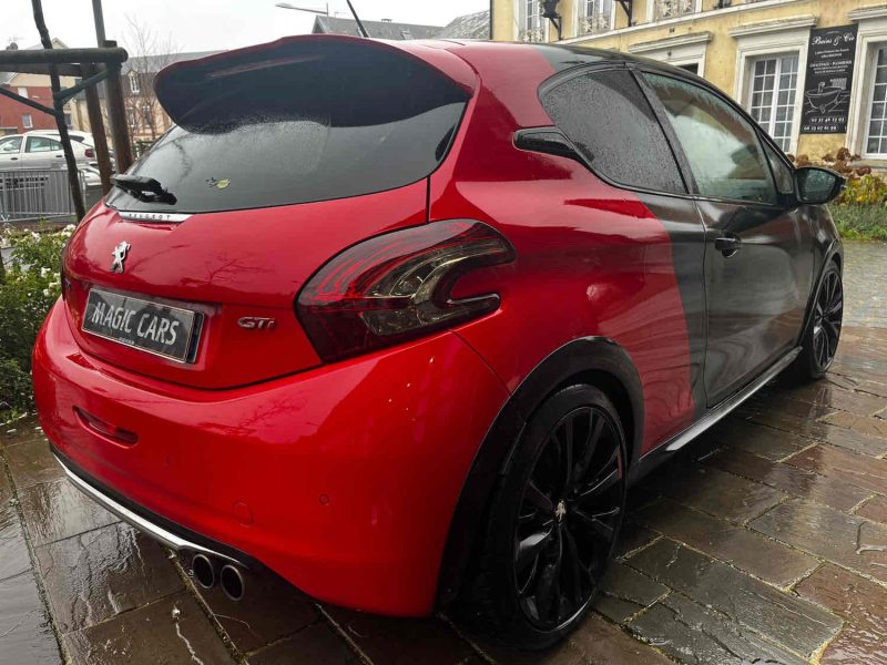 Peugeot 208 GTI 30th