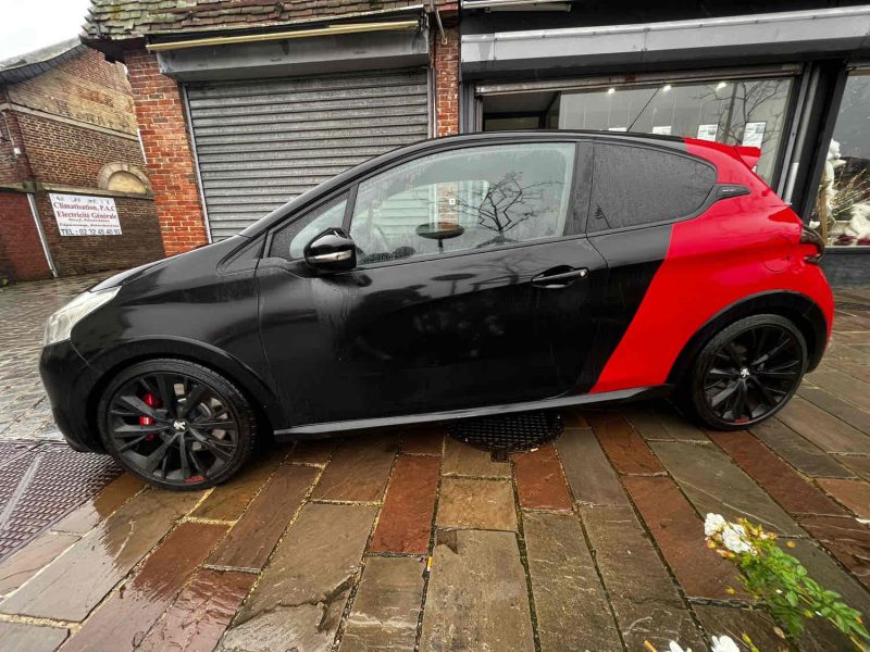 Peugeot 208 GTI 30th