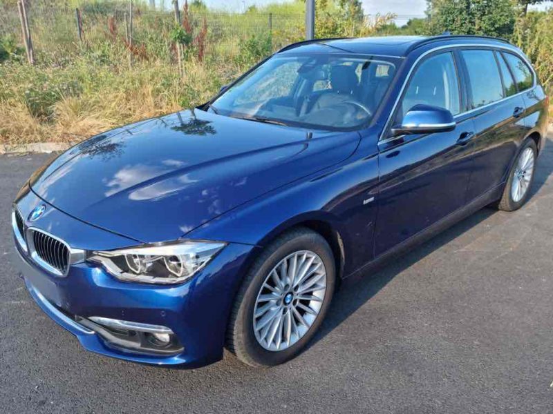 BMW SERIE 3 318D TOURING LUXURY BOITE AUTO 