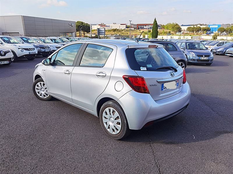 TOYOTA YARIS HSD 100H DYNAMIC