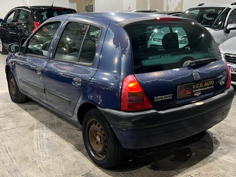 RENAULT CLIO II 2001