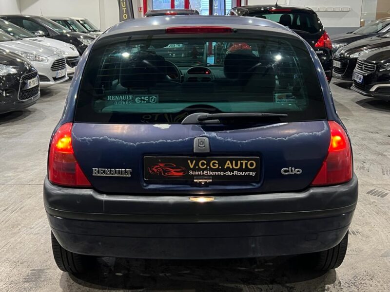 RENAULT CLIO II 2001