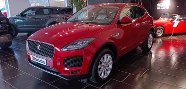 JAGUAR E-PACE S 2.0D 150cv BVM6 2.0 D 150cv S avec toit pano, cuir, coffre électrique...