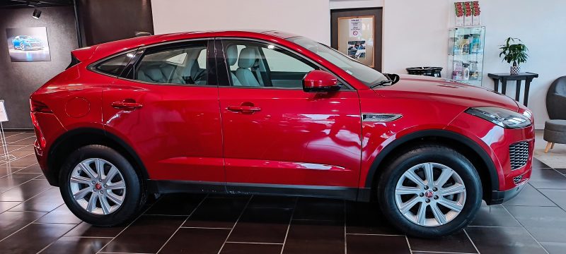 JAGUAR E-PACE S 2.0D 150cv BVM6 2.0 D 150cv S avec toit pano, cuir, coffre électrique...