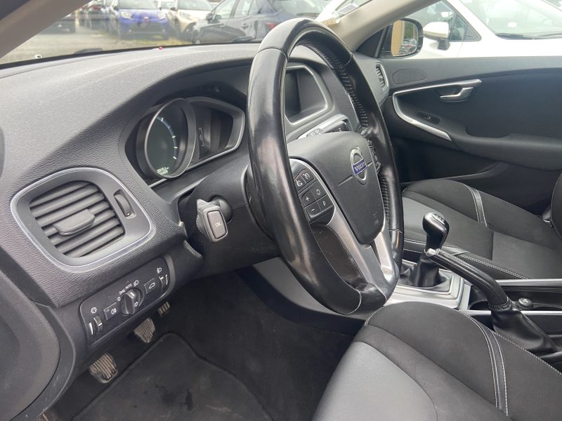 VOLVO V40 D2 115CV MOMENTUM