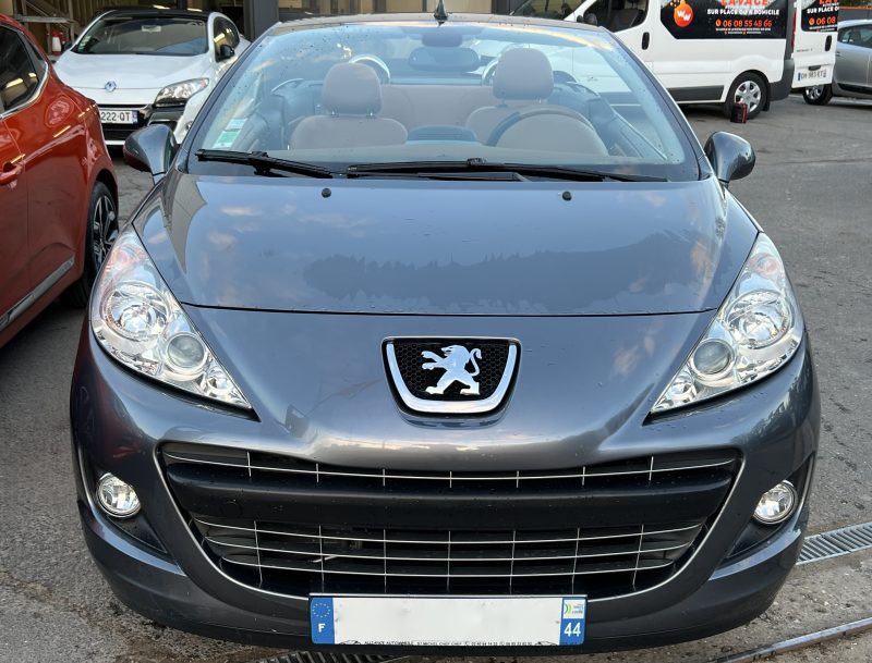 PEUGEOT 207 CC PHASE 2 Finition FELINE 1.6 VTI 120 Cv 72 700 Kms BOITE AUTO CUIR GPS - GARANTIE 1 AN