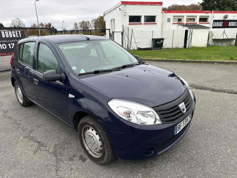 DACIA SANDERO 2011