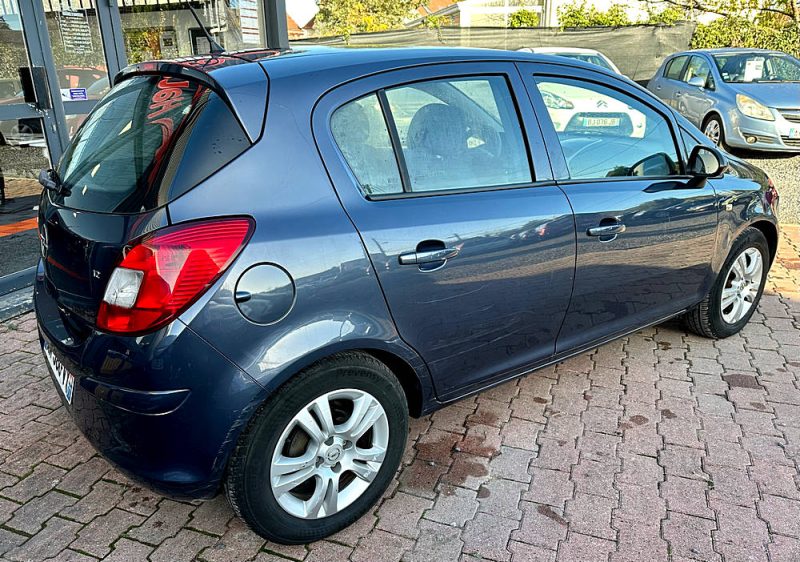 OPEL CORSA D 2008