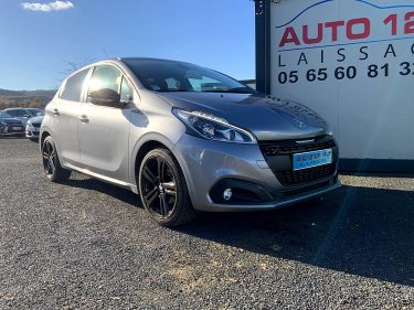 PEUGEOT 208  2019