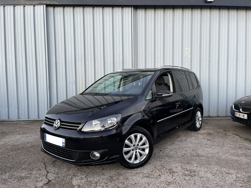 VOLKSWAGEN TOURAN 2012