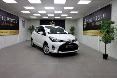 TOYOTA YARIS 2015