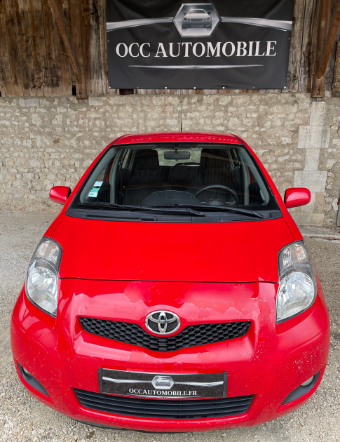 TOYOTA YARIS 2011