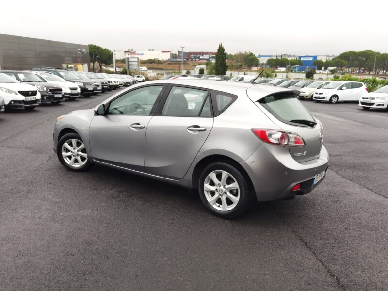 MAZDA 3 1.6 MZR ELEGANCE