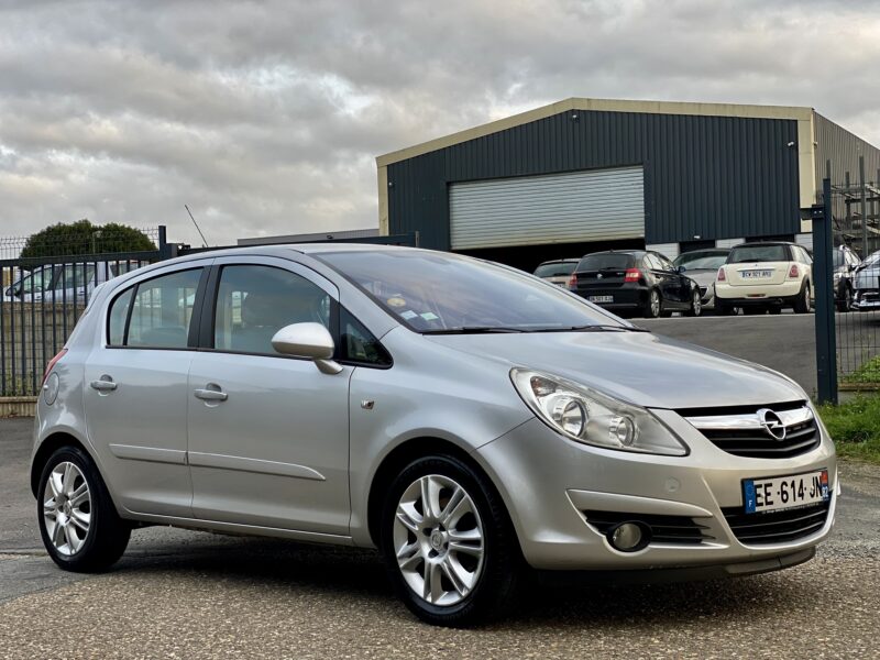 OPEL CORSA 1.3 CDTI - 90 COSMO