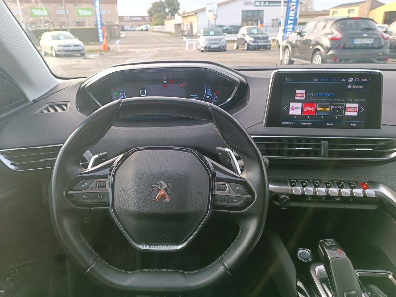 PEUGEOT 3008 SUV 1.5 BlueHDi 130cv ALLURE