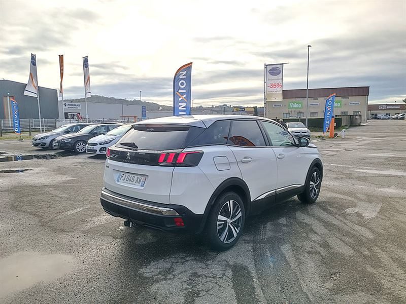 PEUGEOT 3008 SUV 1.5 BlueHDi 130cv ALLURE