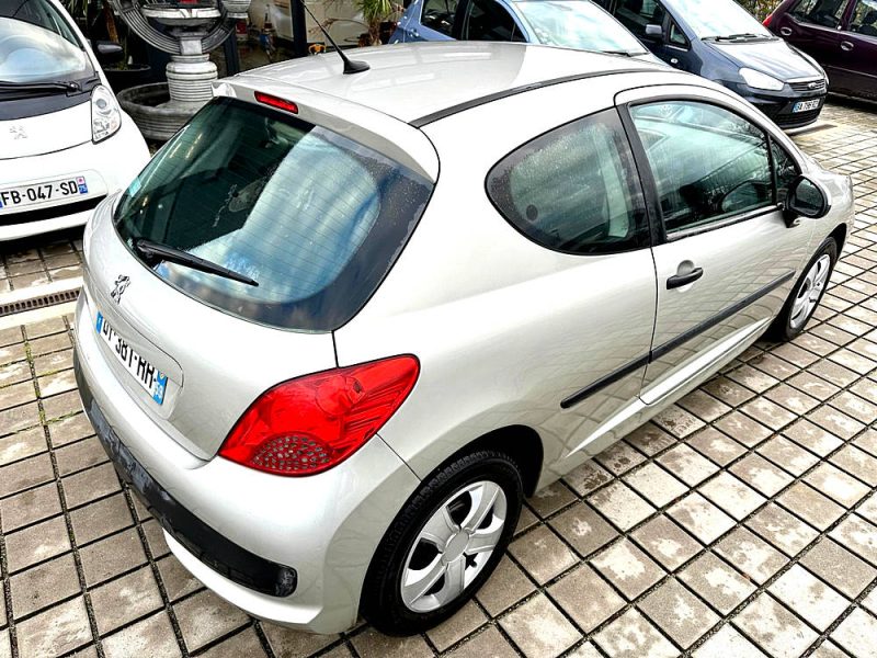 PEUGEOT 207 1.4 73cv