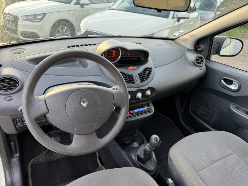 RENAULT TWINGO II 2011