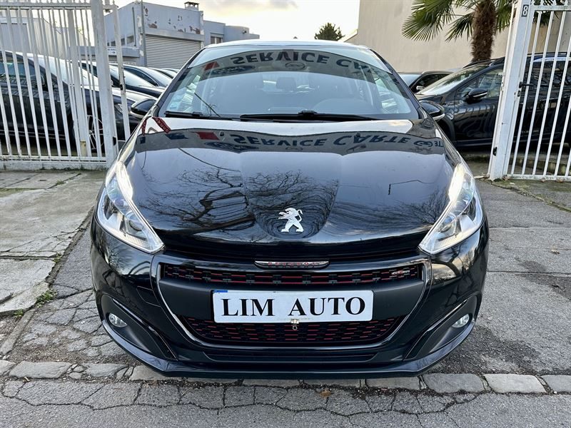 PEUGEOT 208 2015