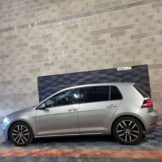 VOLKSWAGEN GOLF VII 2019