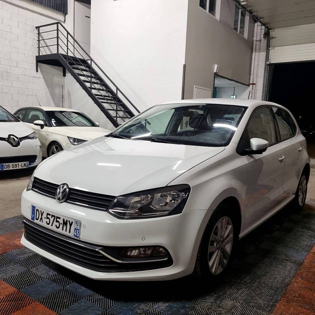 VOLKSWAGEN POLO V 2015